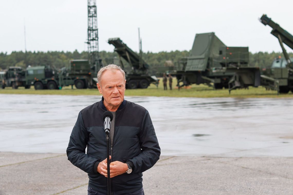 Donald Tusk na poligonie w Ustce: Rząd podejmie decyzję o uruchomieniu programu „Orka” Donald Tusk na poligonie w Ustce