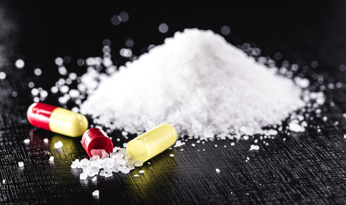 Dopalacze rozsyłali paczkomatami. Handlowali narkotykiem "zombie", zatrzymano 7 osób