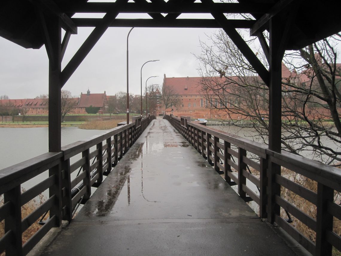 Drewniany most przy zamku w Malborku przejdzie remont