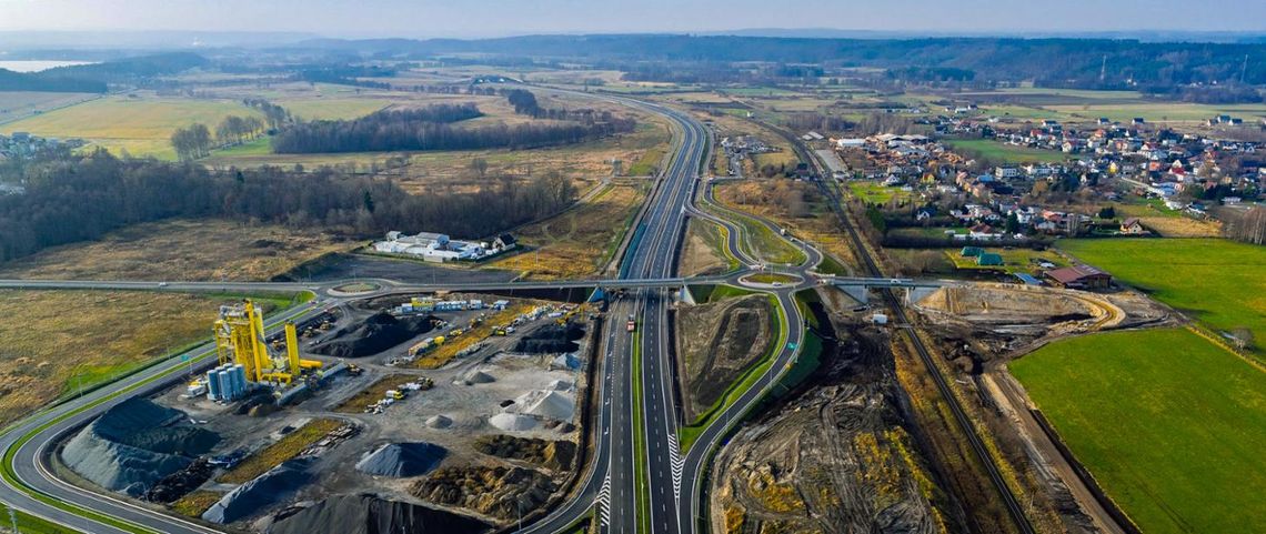 Droga do elektrowni jądrowej na Pomorzu. GDDKiA składa wniosek o budowę „ostatniej mili” droga do elektrowni jądrowej, zdjęcie ilustracyjne