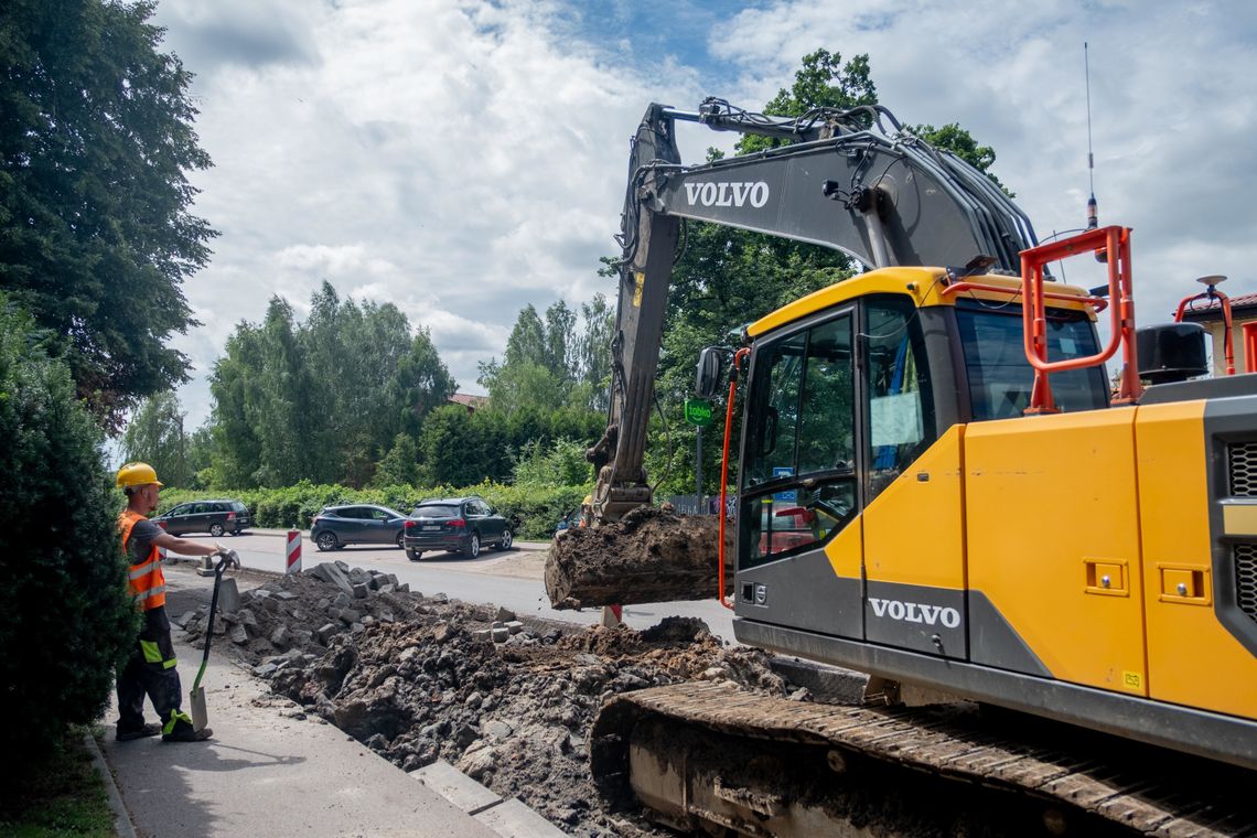 Drogą krajową 22 do Starego Pola jeszcze w tym roku, remont szosy w tej miejscowości przeciąga się