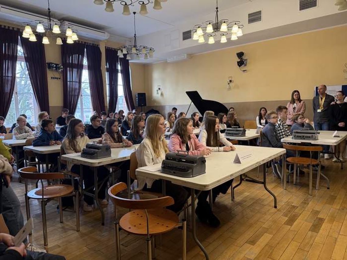 Uczniowie z Gdyni najlepsi w Polsce w czytaniu alfabetu Braille’a!