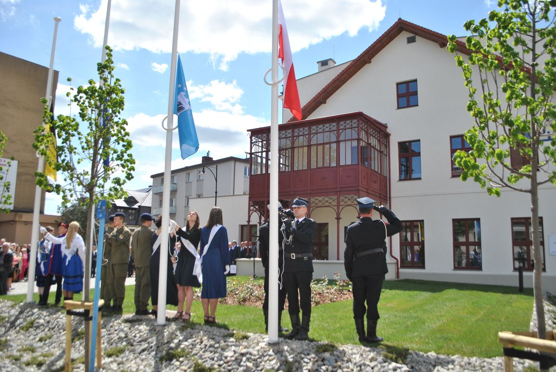Dwa wydziały Starostwa Powiatowego w Kartuzach wróciły do historycznej siedziby
