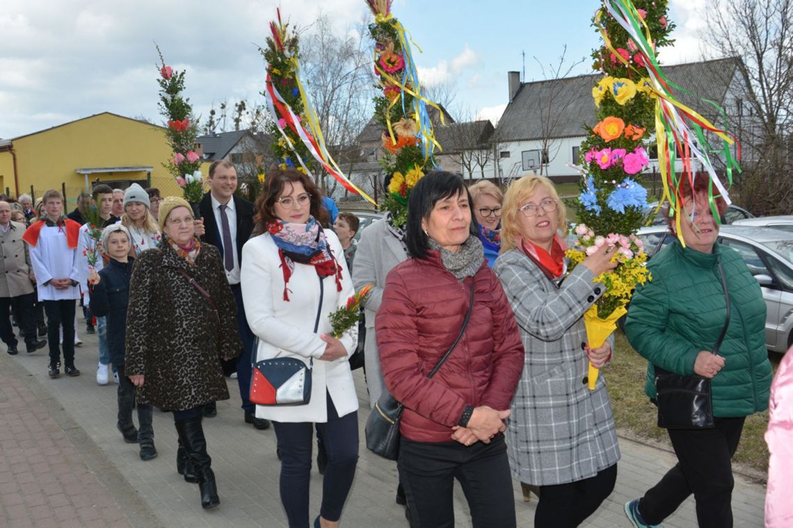 Niedziela Palmowa. Zobacz kociewską procesję w Gogolewie