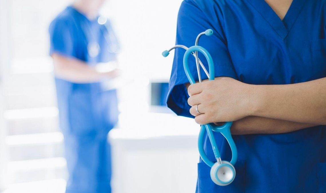 E-rejestracja i nowe szczepienia. Pacjenci zyskują udogodnienia, ale system nadal kuleje