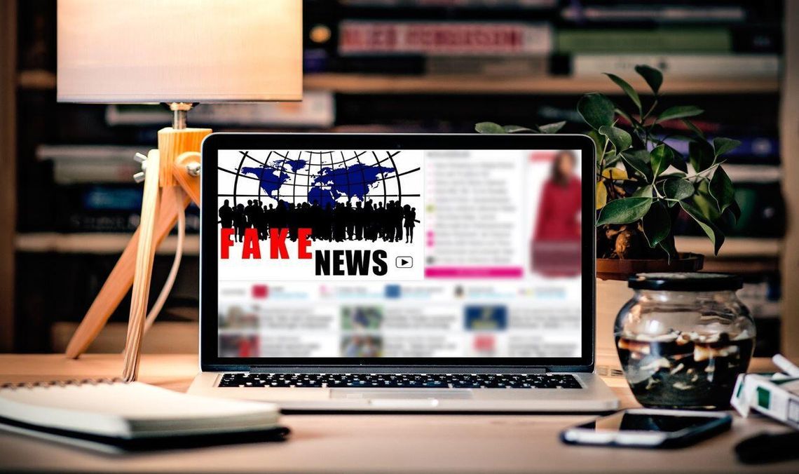 fake news, zdjęcie ilustracyjne