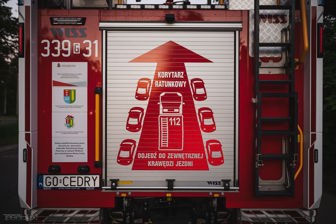 Ewakuacja Szkoły Podstawowej nr 5 w Słupsku! Śmierdząca substancja powodem interwencji służb wóz strażacki, straż pożarna, zdjęcie ilustracyjne