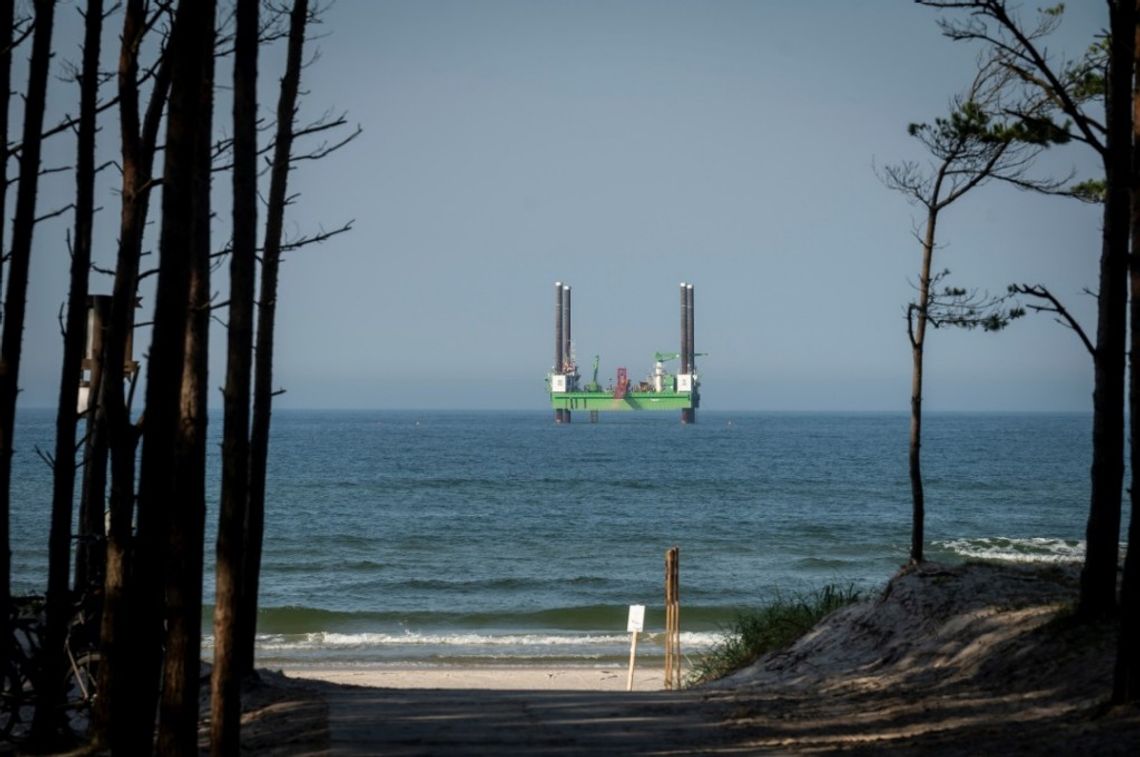 Farma wiatrowa Baltic Power zyskała pierwsze połączenie z lądem