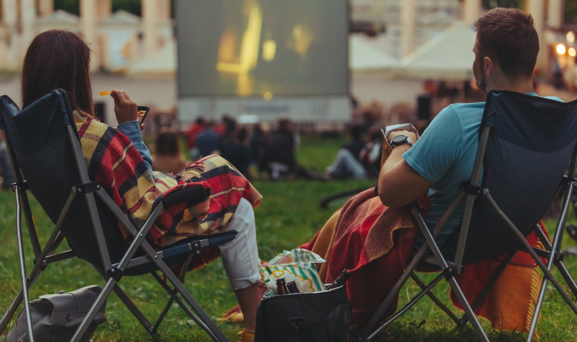 Filmowy piknik nad wodą. W gdańskiej Oliwie startuje wyjątkowe kino plenerowe