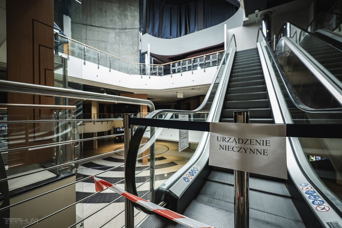 Galeria Alfa znika w oczach. Działają już tylko 3 sklepy Galeria Alfa znika w oczach. Działają już tylko 3 sklepy