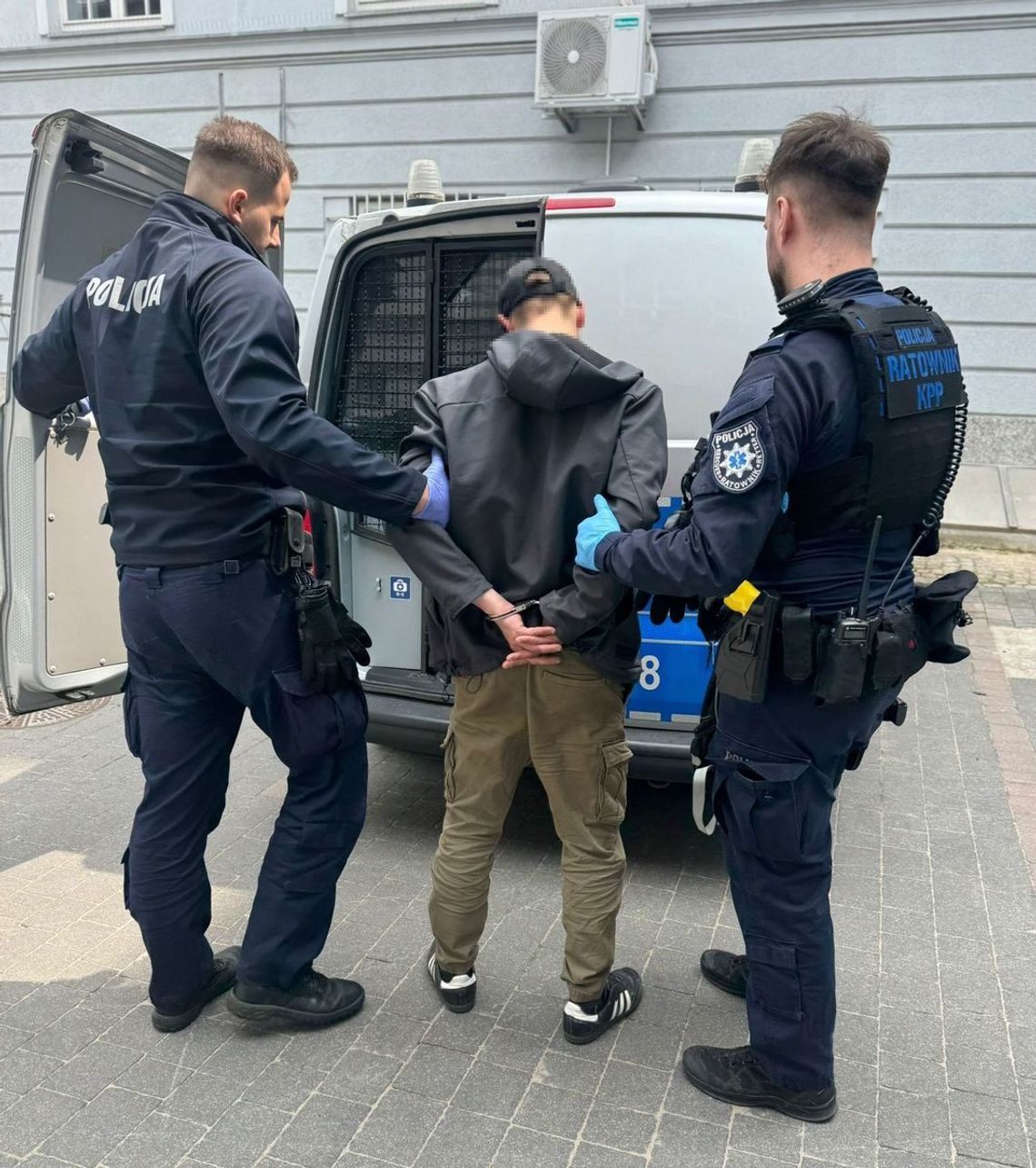 Gdańsk prokuratura wpisała 45 cudzoziemców na listę "osób niepożądanych" Gdańsk prokuratura wpisała 45 cudzoziemców na listę "osób niepożądanych"