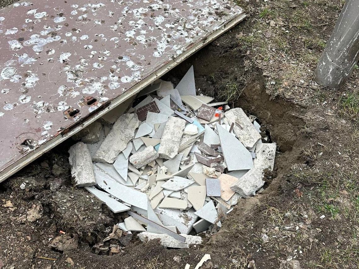 odpady budowlane prz ulicy św. Ducha, Gdańsk