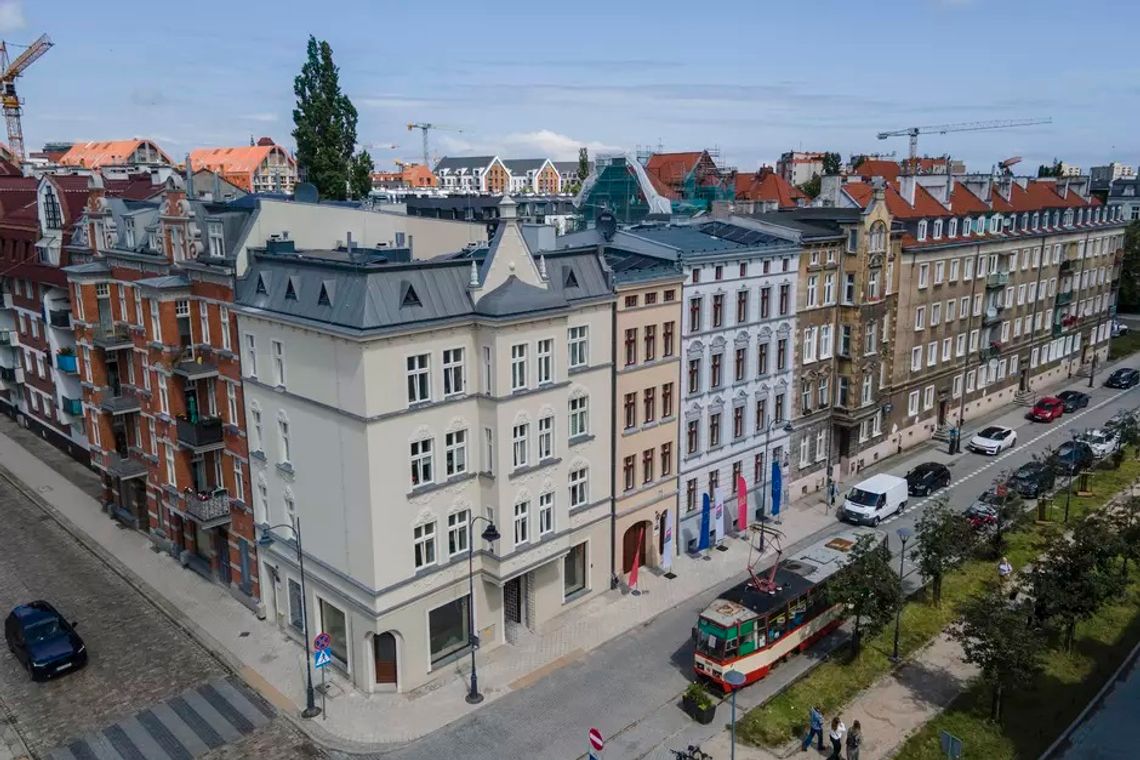 odrestaurowane kamienice przy ul. Wróblej w Gdańsku