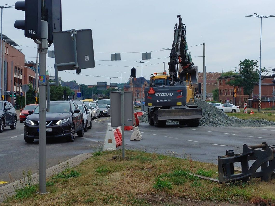 Gdańsk sparaliżowany przez remont torowiska przy Zieleniaku. Ogromne korki w centrum
