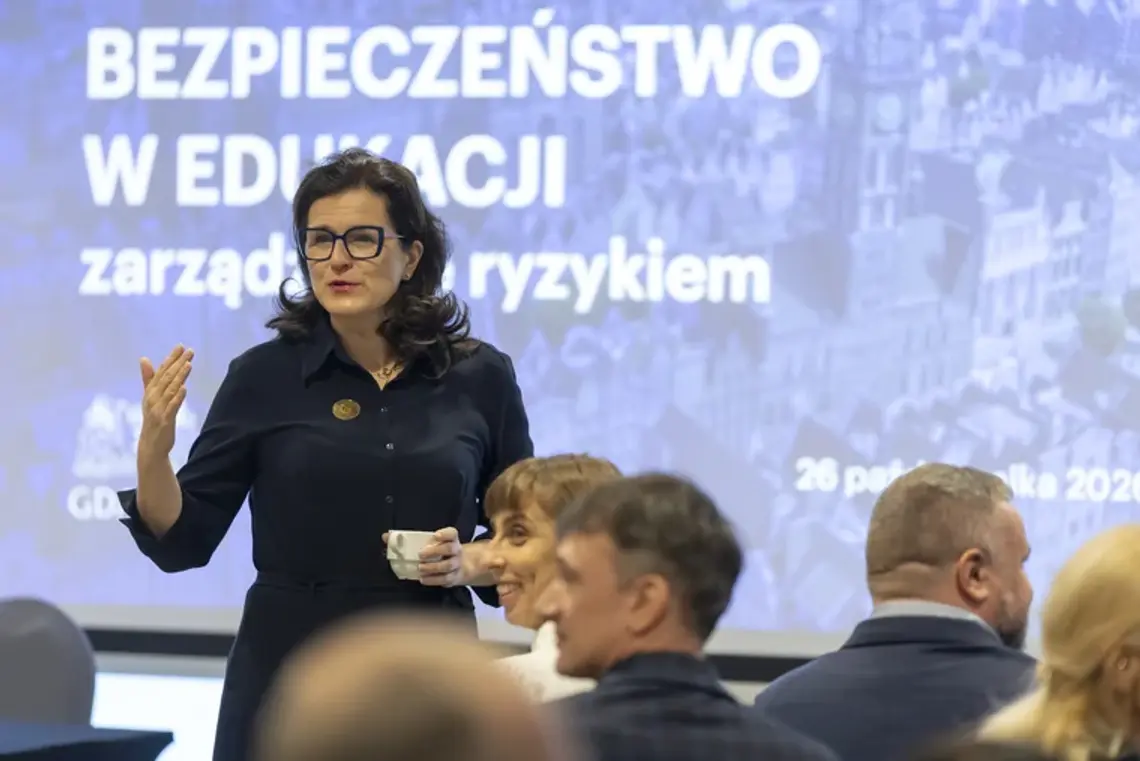 Gdańsk: Szkolenia dla dyrektorów szkół. Jak reagować na zagrożenia i chronić uczniów? Gdańsk: Szkolenia dla dyrektorów szkół. Jak reagować na zagrożenia i chronić uczniów?