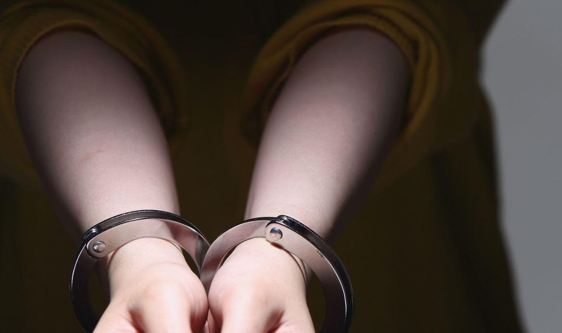 Zaatakowała ratowników medycznych, którzy udzielali pomocy jej teściowej