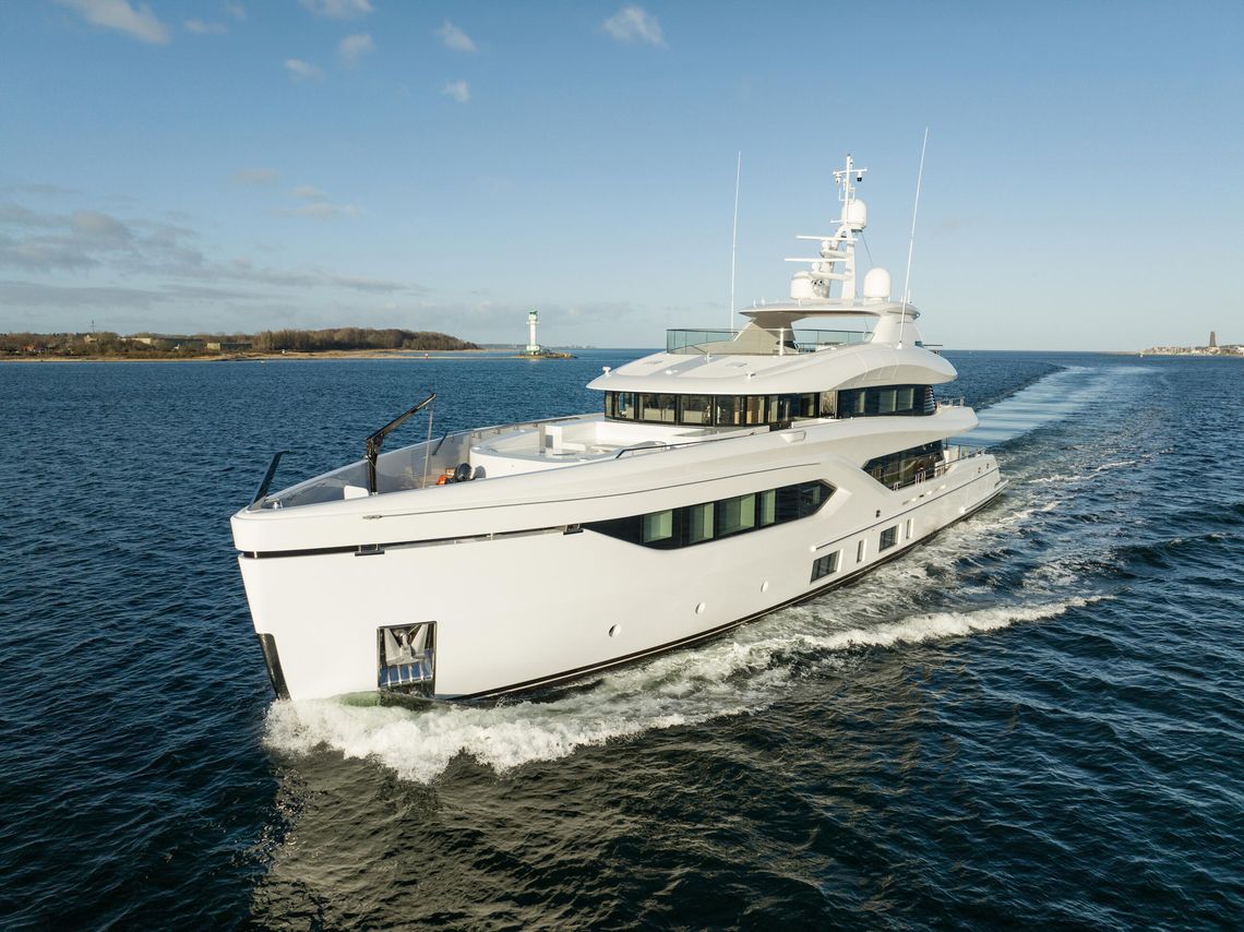 Gdańsk zachwyca luksusowym jachtem! Moonlight opuścił Stocznię Conrad