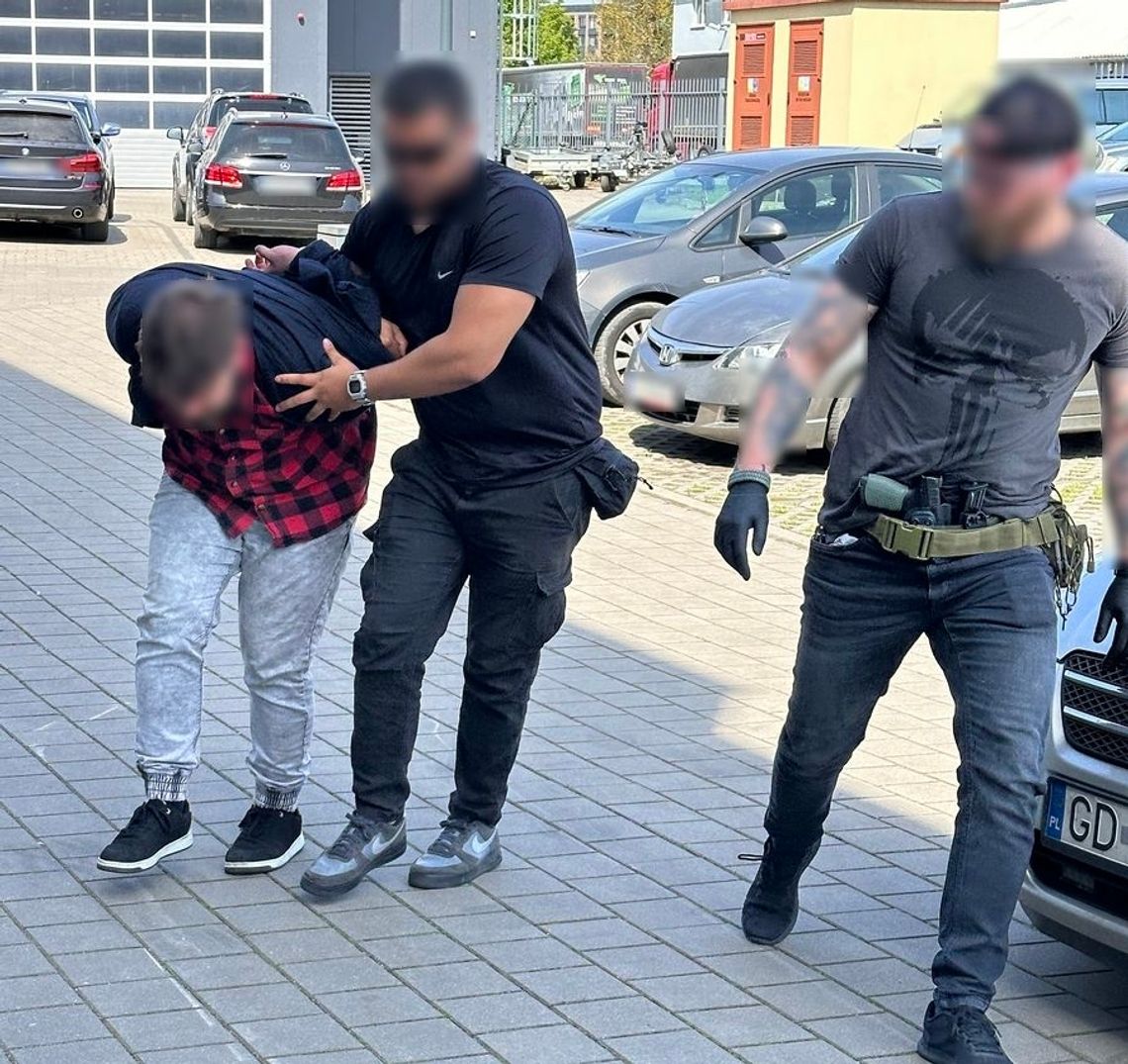Gdańsk: Zażartowali, że napadają na bank. Grozili pistoletem na wodę
