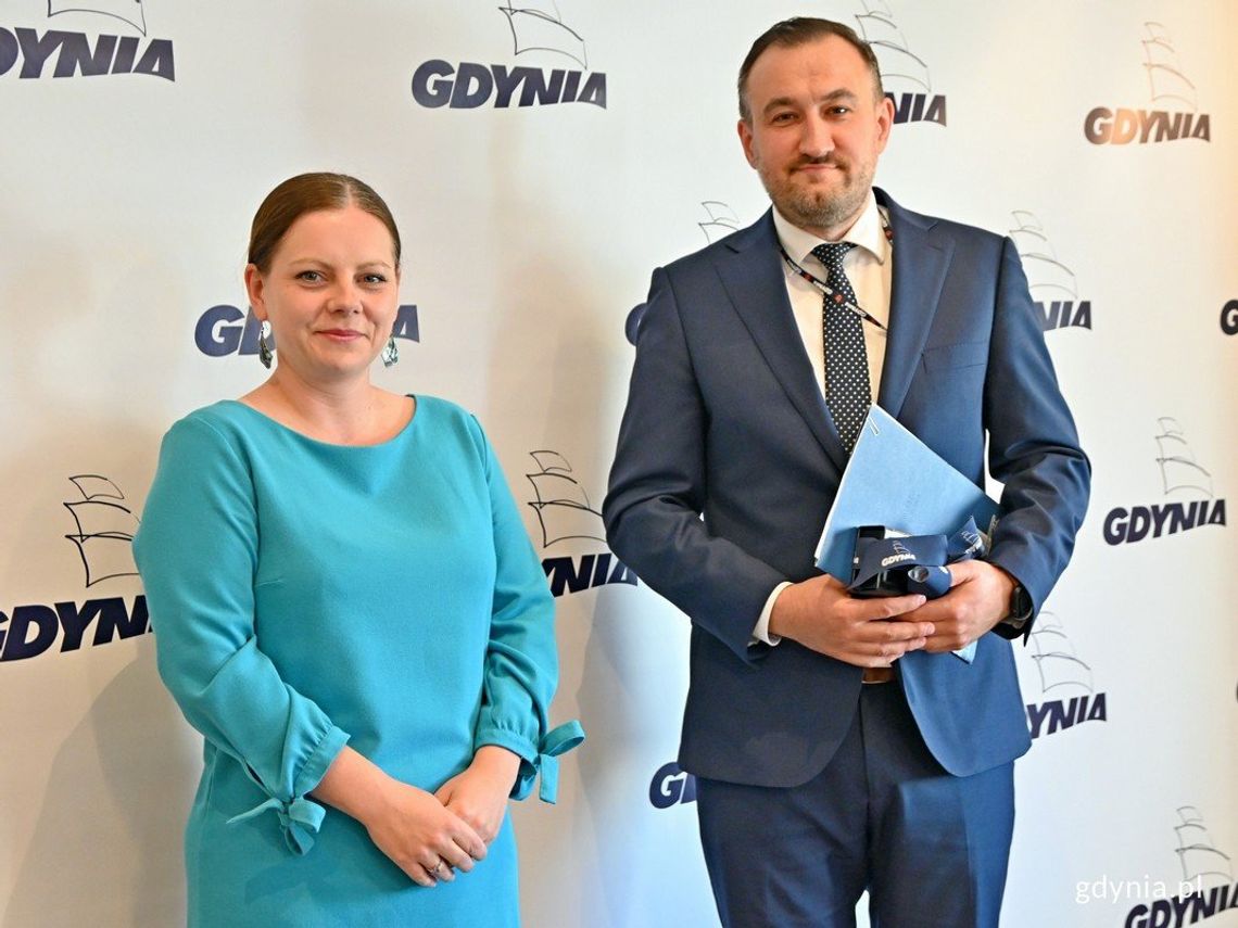 Tomasz Augustyniak, Aleksandra Kosiorek, Gdynia