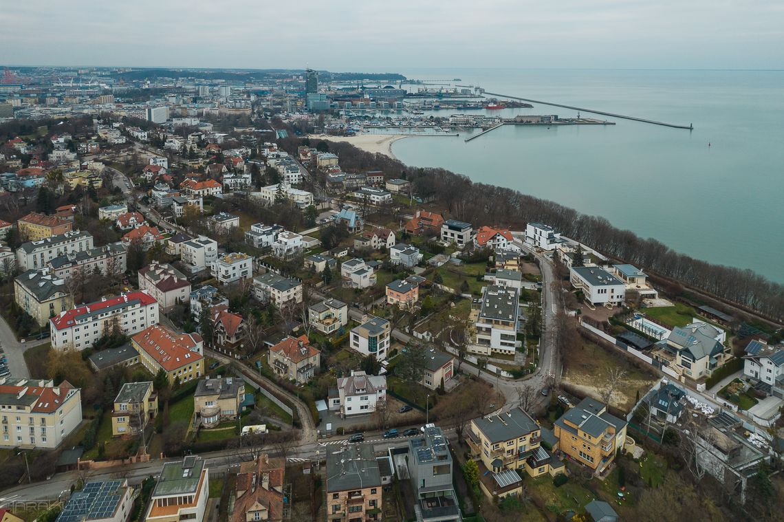 Gdynia rozpoczyna świętowanie setnych urodzin. Za rok miasto obudzi się w euforii, czy... na kacu? Kamienna Góra, Gdynia