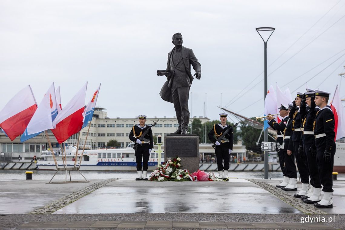 Tadeusz Wenda, Gdynia