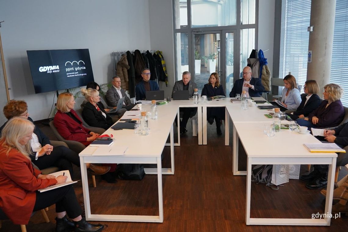 Gdynia stawia na energetykę przyszłości. Centrum Rozwoju Kompetencji w PPNT