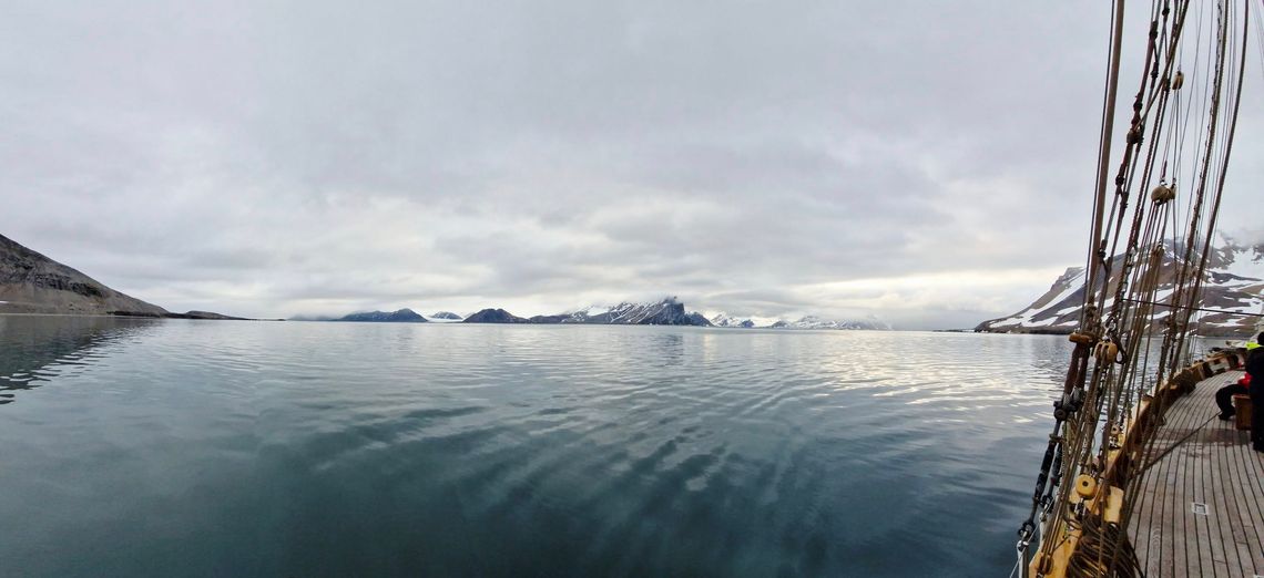 „Generał Zaruski” na Spitsbergenie