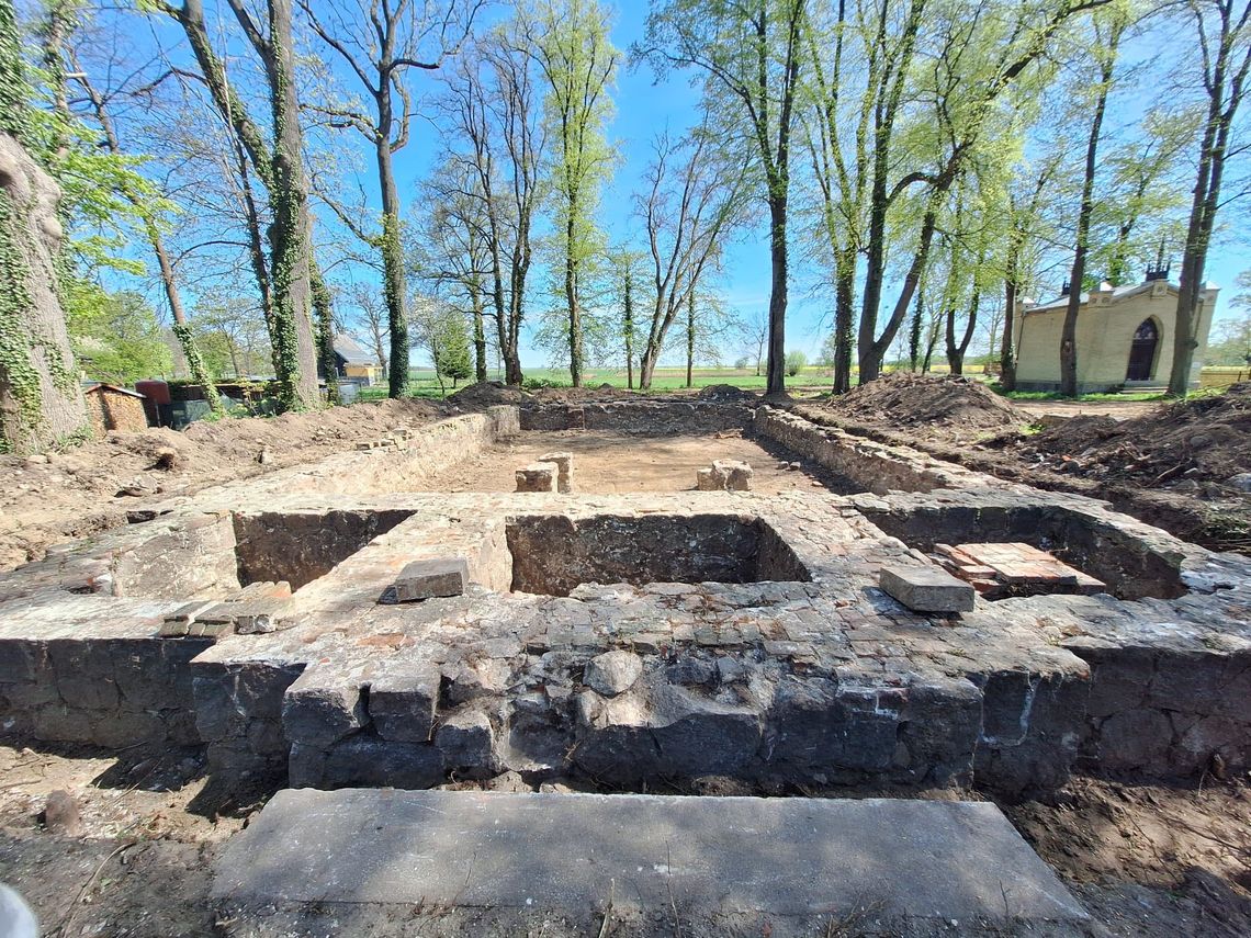 W gminie Stegna uporządkowano dawny cmentarz ewangelicki