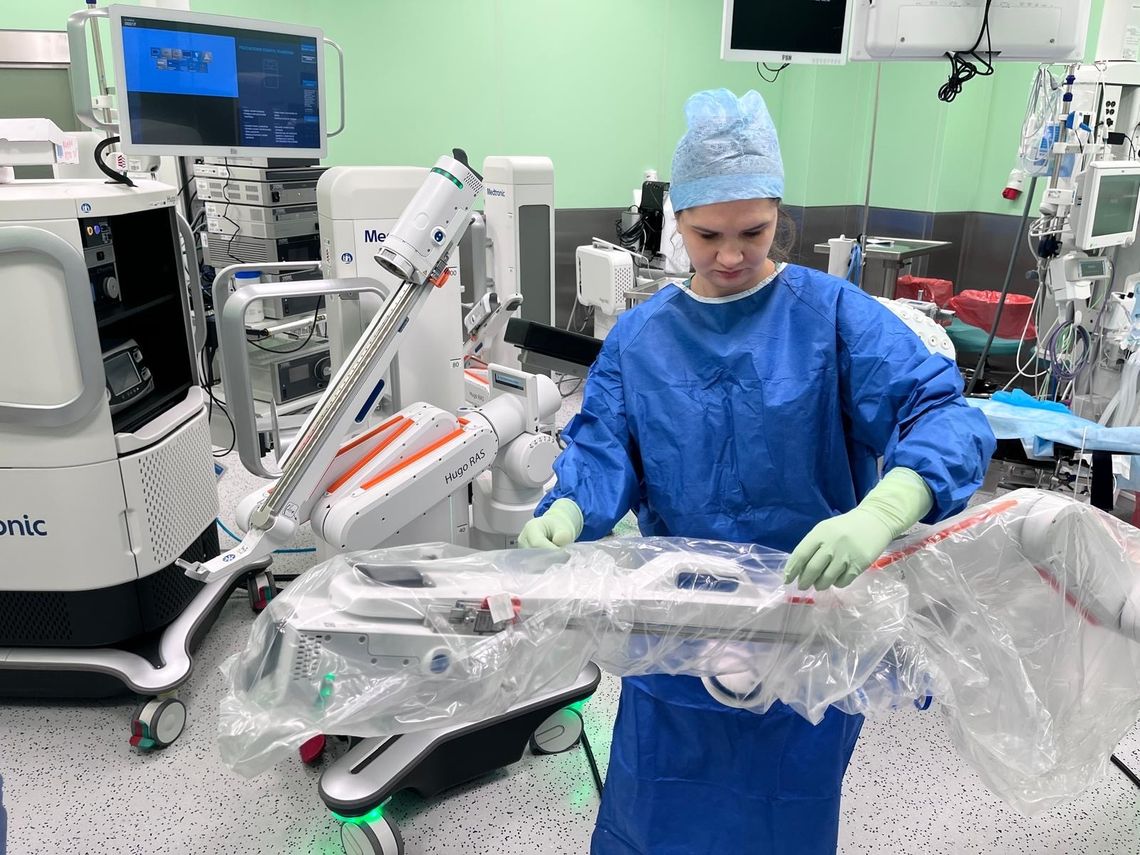 Hugo Ras przeprowadził pierwszą operację na Pomorzu. Szpital MSWiA kupił robota