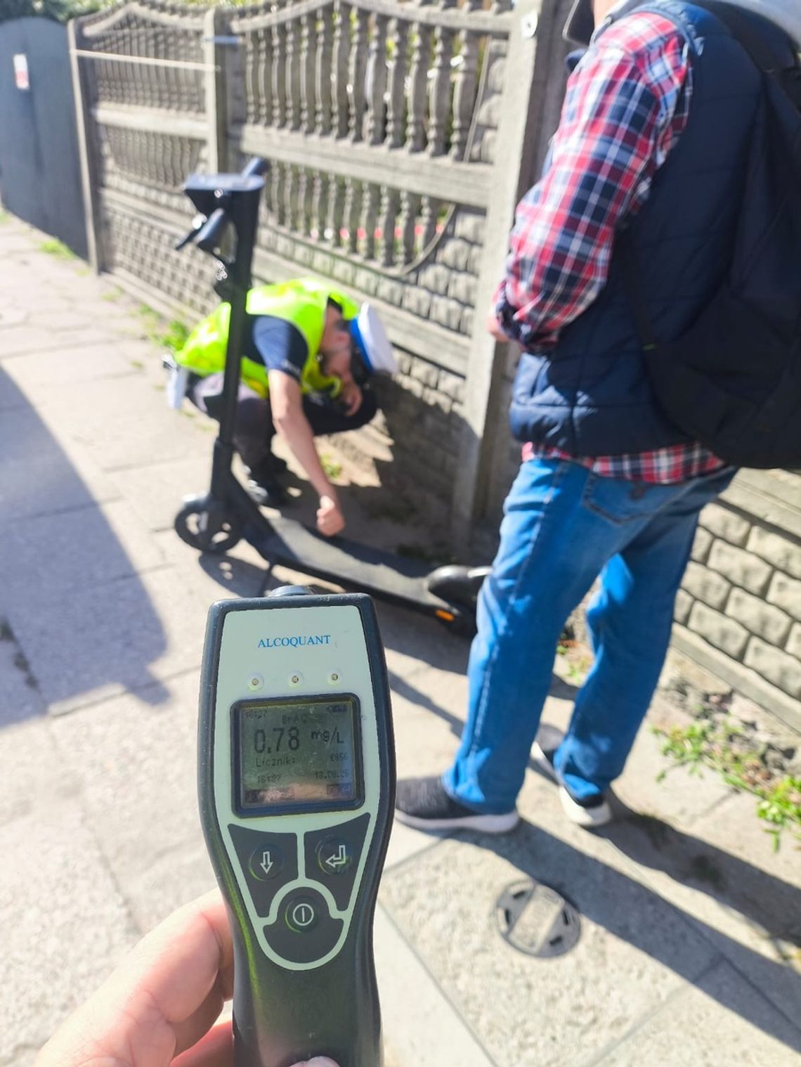 Gdynia: 2500 złotych mandatu dla 45-latka za jazdę hulajnogą elektryczną po alkoholu policja Gdynia, hulajnoga, mandat