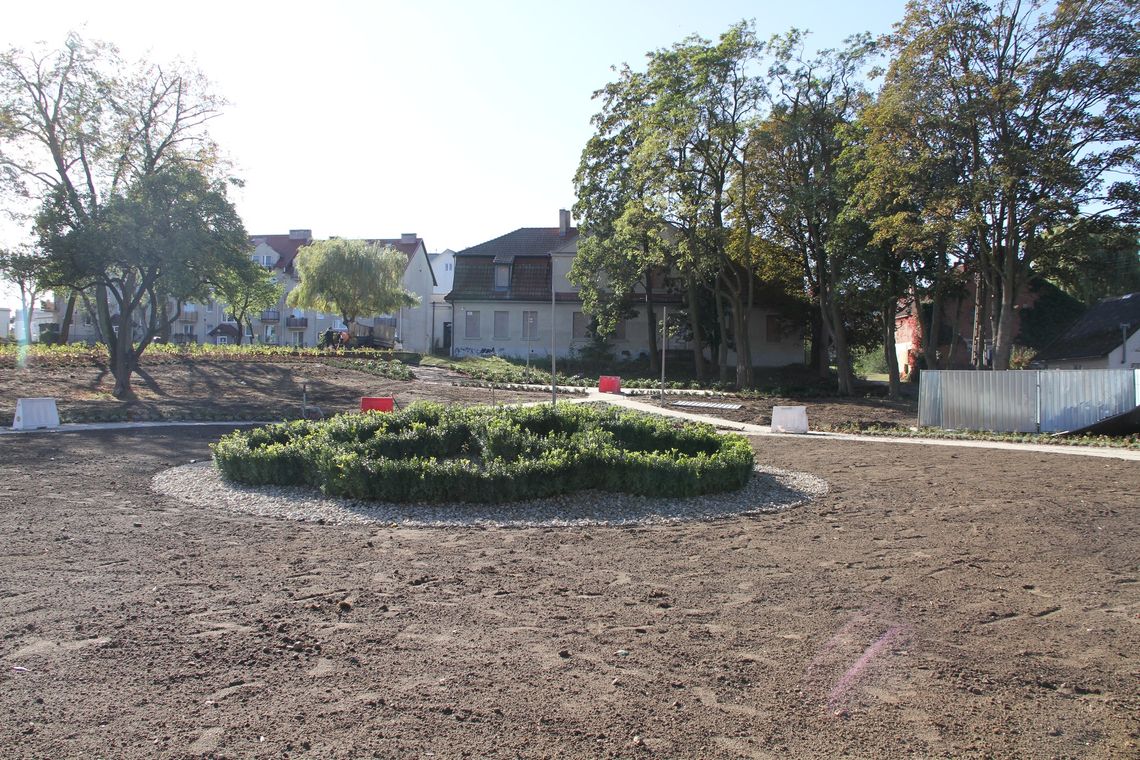 Intensywne prace na terenie dawnego folwarku Piotrowo. Tczew będzie miał nowy park
