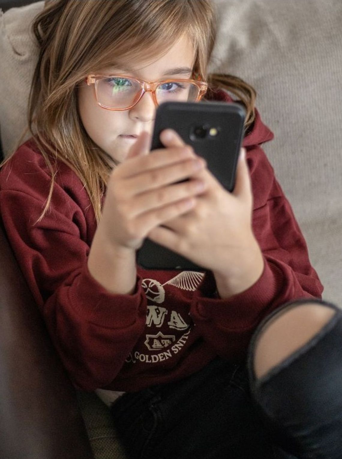 Internet to podwórko bez dorosłych. Wyzwania w sieci zagrażają zdrowiu psychicznemu dzieci Internet to podwórko bez dorosłych. Wyzwania w sieci zagrażają zdrowiu psychicznemu dzieci