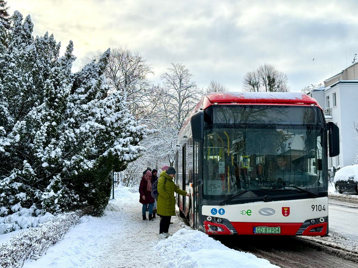 Jak pasażerowie oceniają komunikację miejską w Sopocie? Do mieszkań zapukają ankieterzy