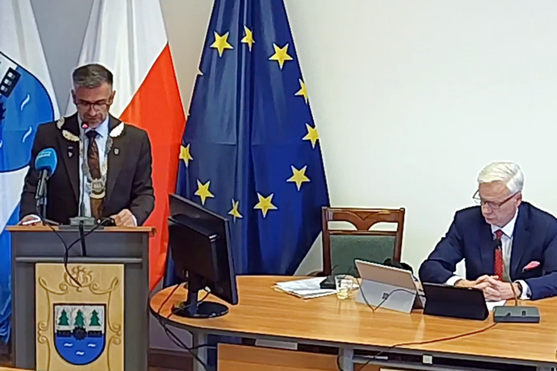 Burmistrz Czerska bez wotum zaufania. "Płakać nie będę, idziemy dalej"