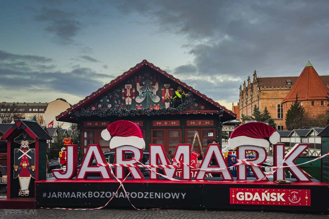 Jarmark Bożonarodzeniowy w Gdańsku już od piątku. Trwają ostatnie prace Jarmark Bożonarodzeniowy 2025 w Gdańsku, przygotowania