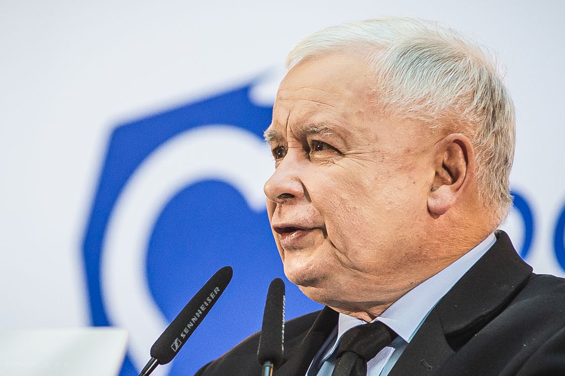 Kaczyński wysłał wezwanie przedsądowe do Tuska. Żąda usunięcia wpisu. Lider PO odpowiedział
