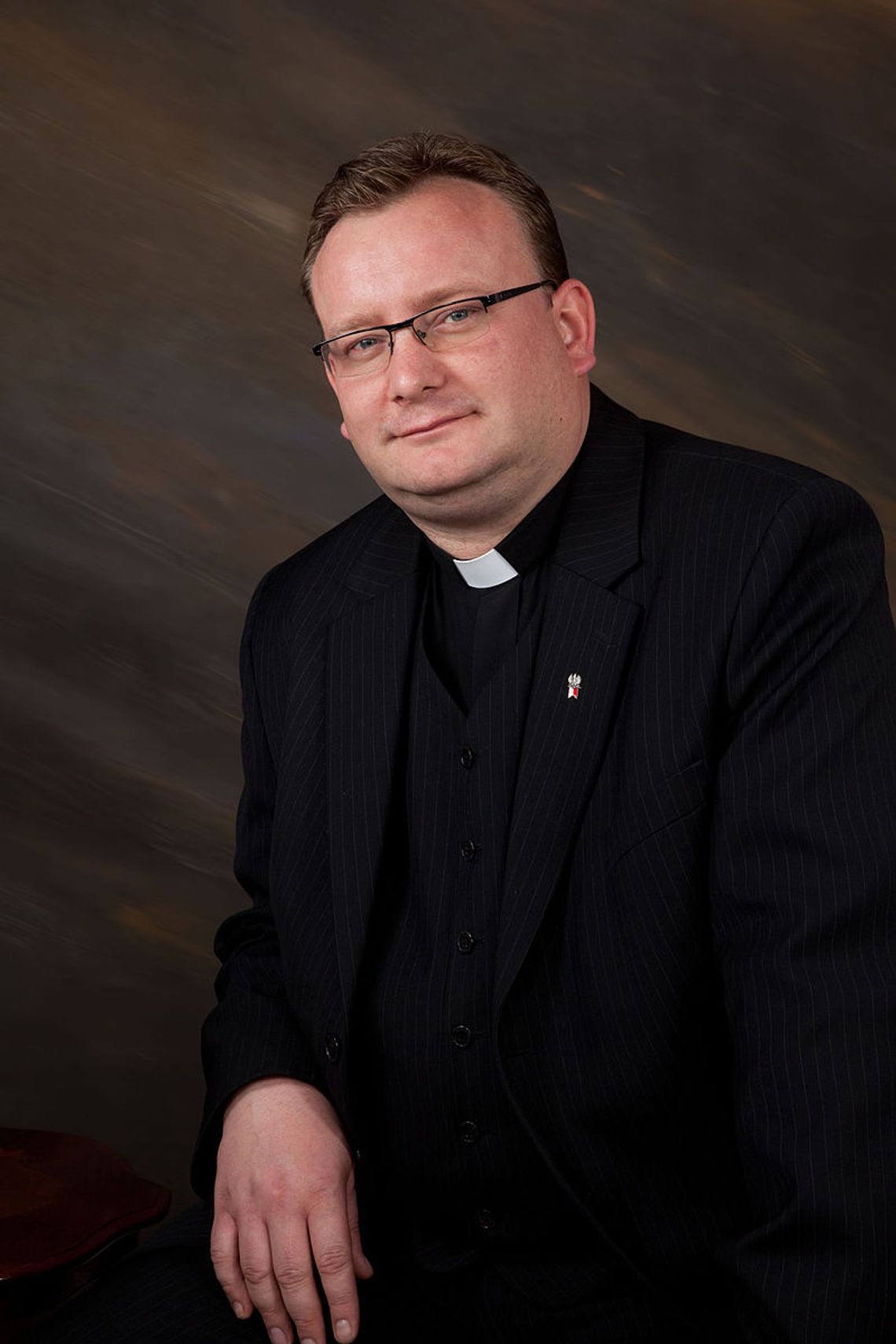 Kontrowersyjny duchowny kapelanem prezydenta Nawrockiego. Kim jest ks. Jarosław Wąsowicz?