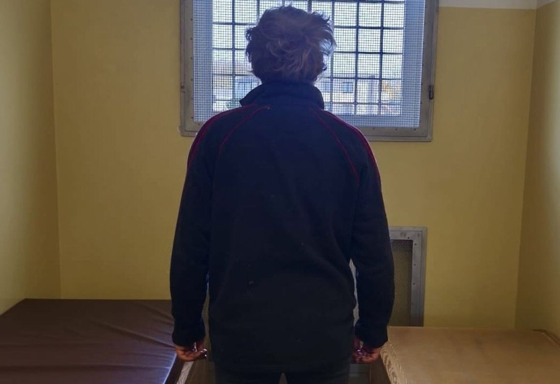 Kartuzy: Wszedł do domu, okradł kobietę i poszedł kupić alkohol mężczyzna, który okradł dom w Kartuzach