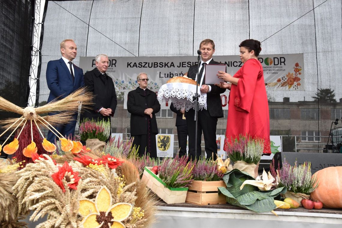 Jesienne targi i dożynki w Lubaniu