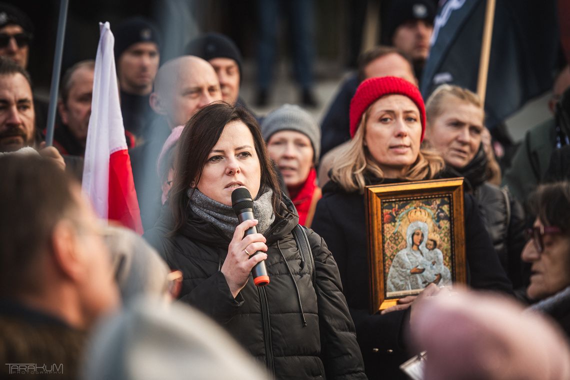 Kolejna pikieta antyaborcyjna przed szpitalem na Zaspie. Nowa Lewica organizuje drugą