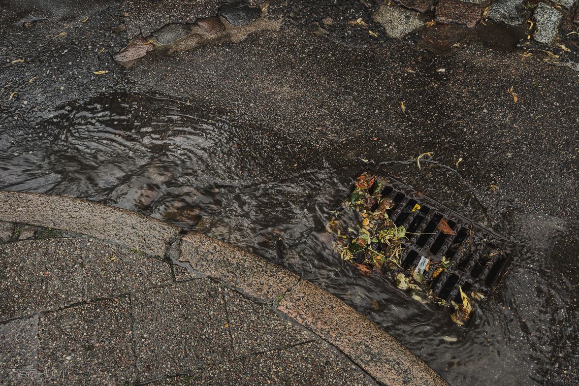 deszcz, ulewa, Gdańsk, zdjęcie ilustrayjne