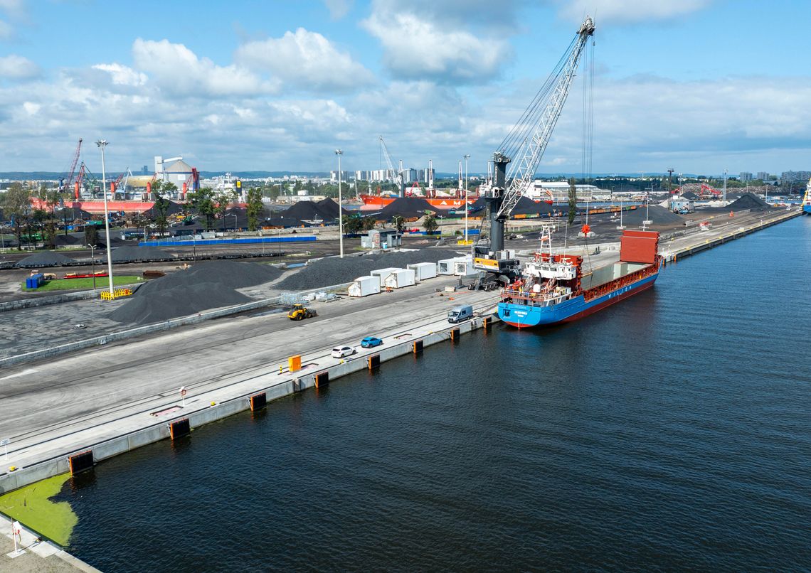 Kolejne nabrzeże w Porcie Gdańsk po kompleksowej modernizacji Nabrzeżeże Rudowe, Port Gdańsk