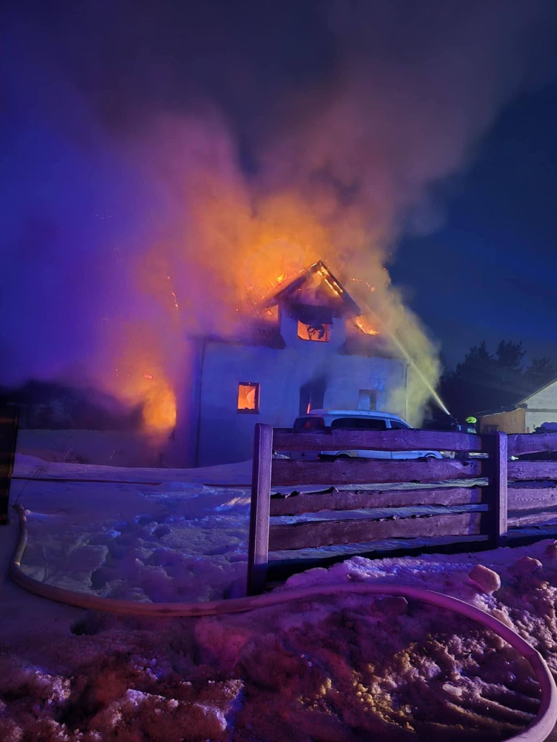 Kolejny pożar w gminie Stężyca! Spłonał dom w Gapowie