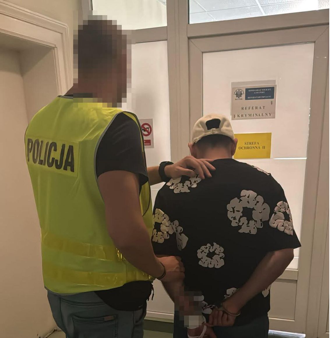 Kolumbijczyk zaatakował butelką taksówkarza w centrum Słupska Atak na taksówkarza w Słupsku. Zatrzymany Kolumbijczyk