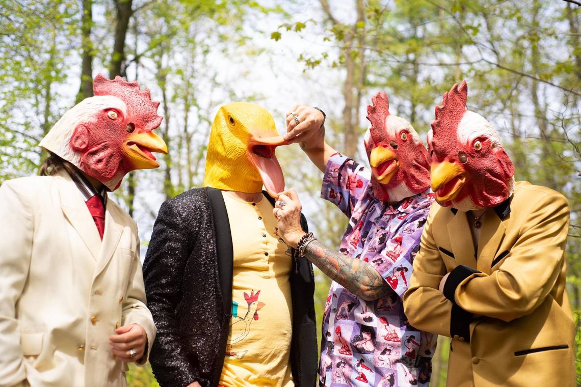 Kury po 27 latach: „Uno Lovis Party” - eklektyczny, kosmiczny powrót Tymona i spółki