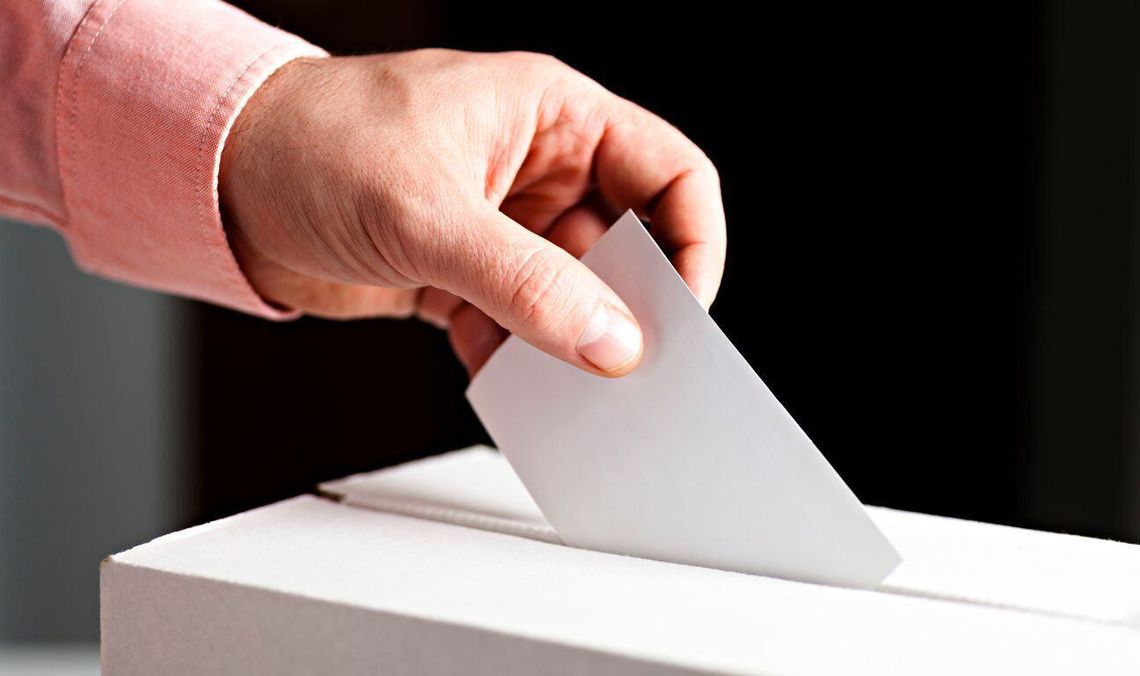 Kwestia zaufania. Co mogą radni, żeby ograniczyć wszechwładzę wójtów, burmistrzów i prezydentów miast Kwestia zaufania. Co mogą radni, żeby ograniczyć wszechwładzę wójtów, burmistrzów i prezydentów miast