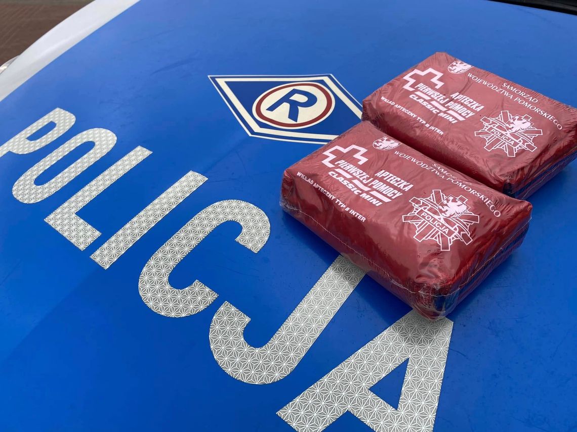 Radiowóz niczym karetka pogotowia gnał do szpitala z nieprzytomnym dzieckiem
