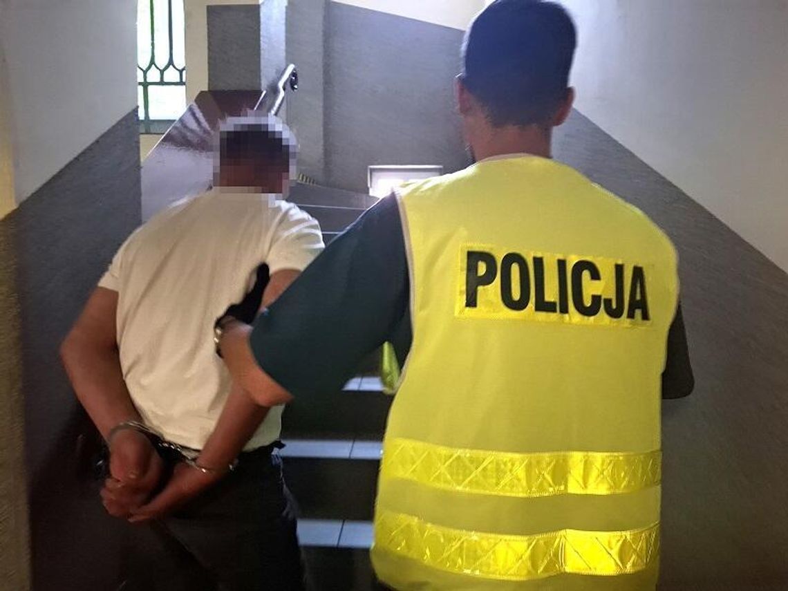 "X-Men" z Lęborka. Pijany 61-latek podawał się za superbohatera i zaatakował policjantów