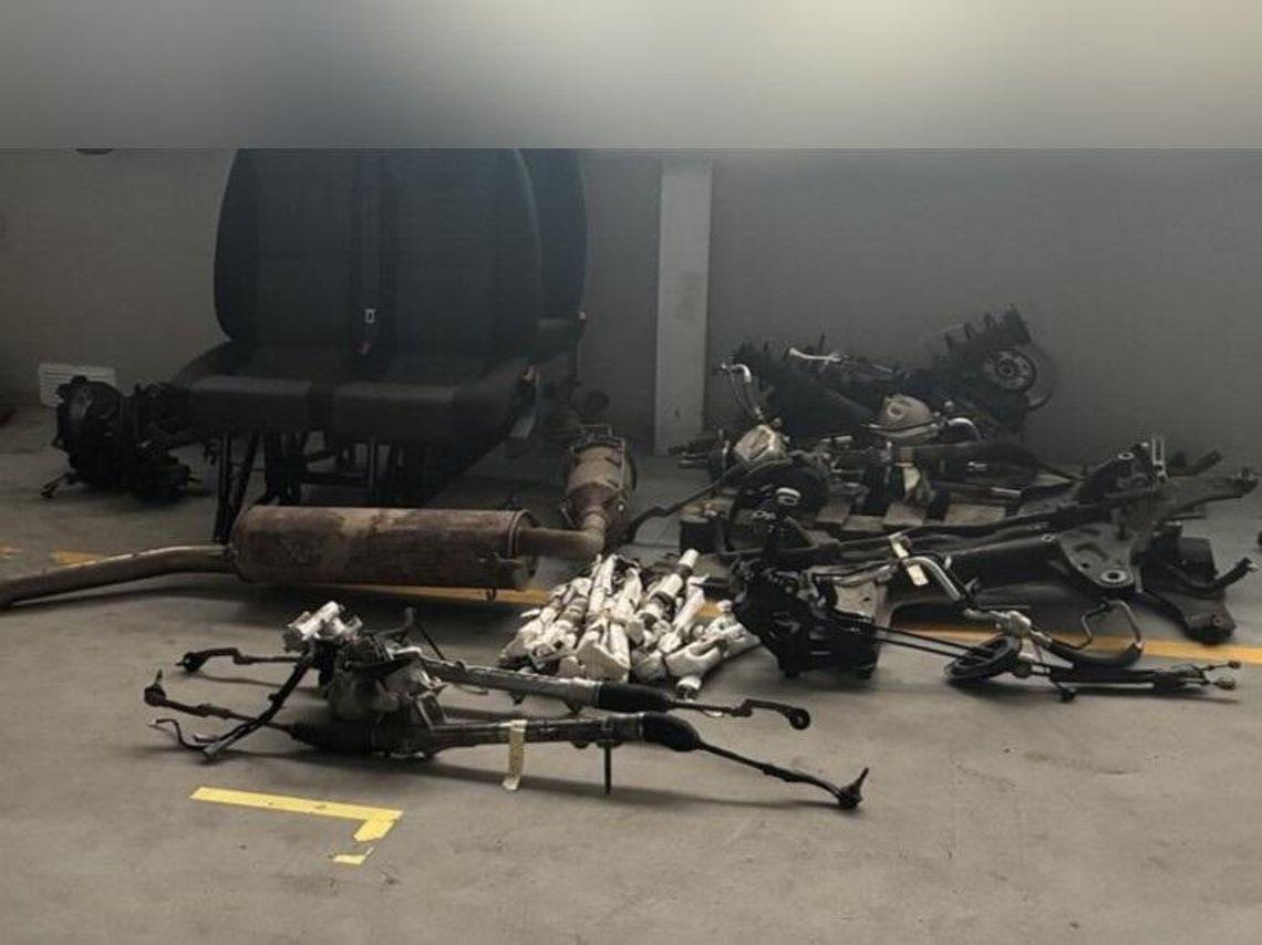 Lębork: Policjanci zlikwidowali „dziuplę" samochodową i zatrzymali paserów