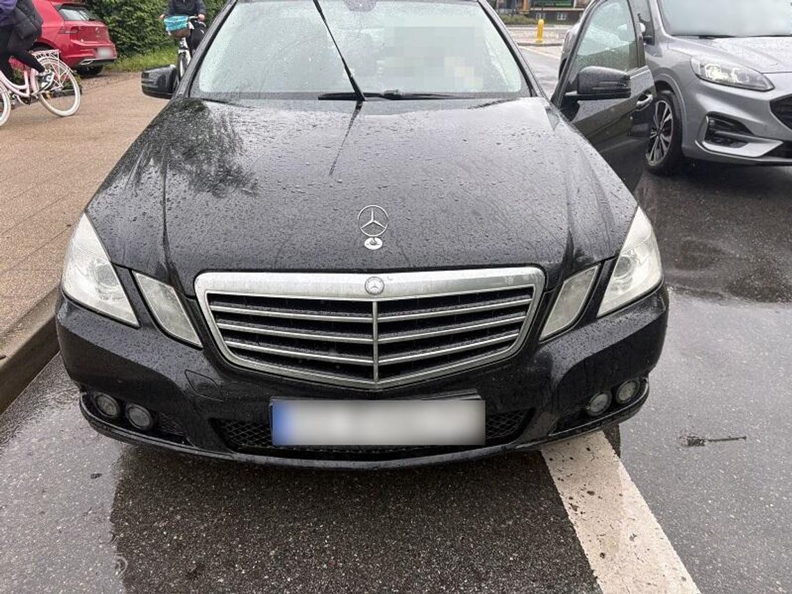 Lębork: Potrącił pieszego na pasach i ponaglał policjantów, bo... nie miał czasu Lębork: Potrącił pieszego na pasach i ponaglał policjantów, bo... nie miał czasu